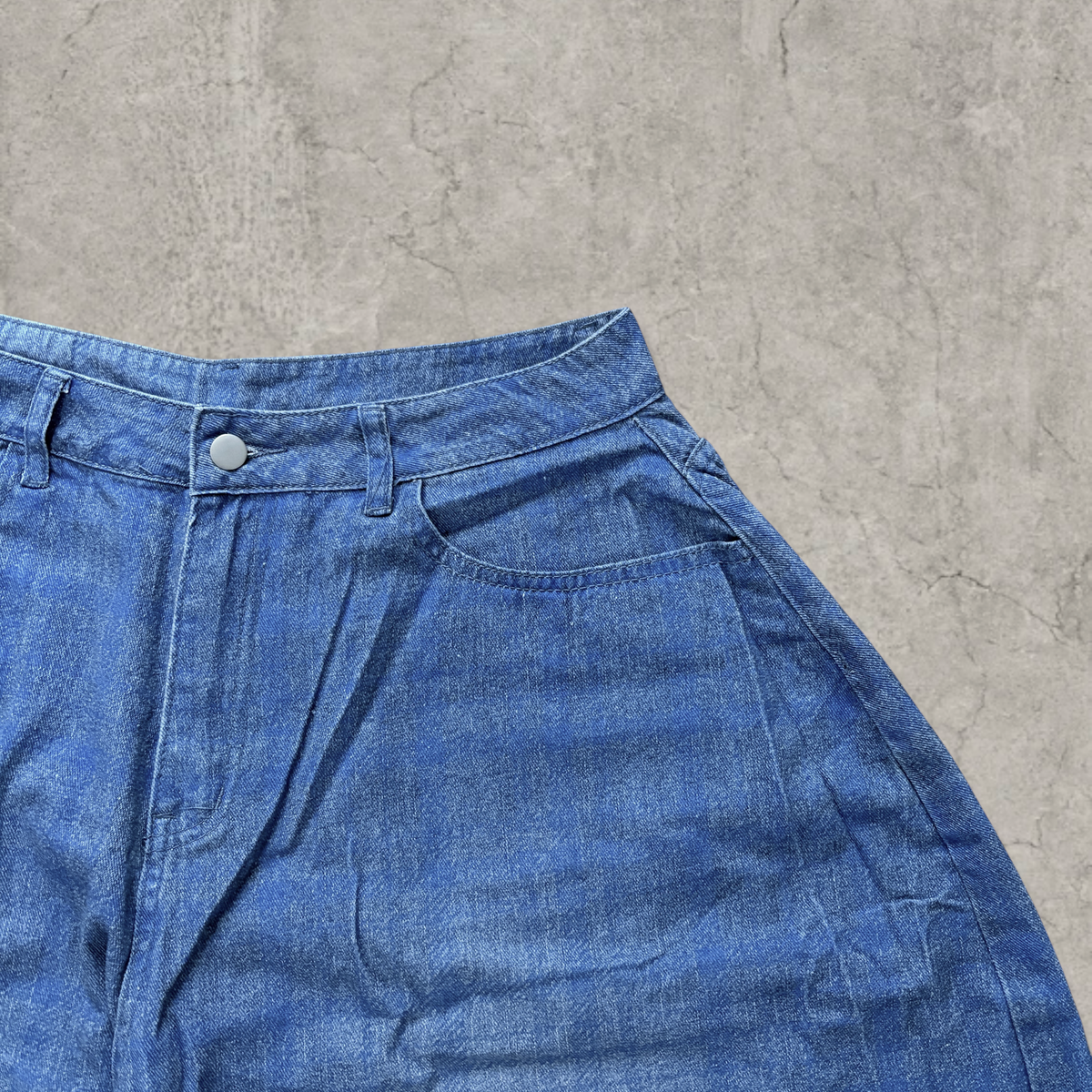 Wide-leg balloon skater jeans in blue plaid