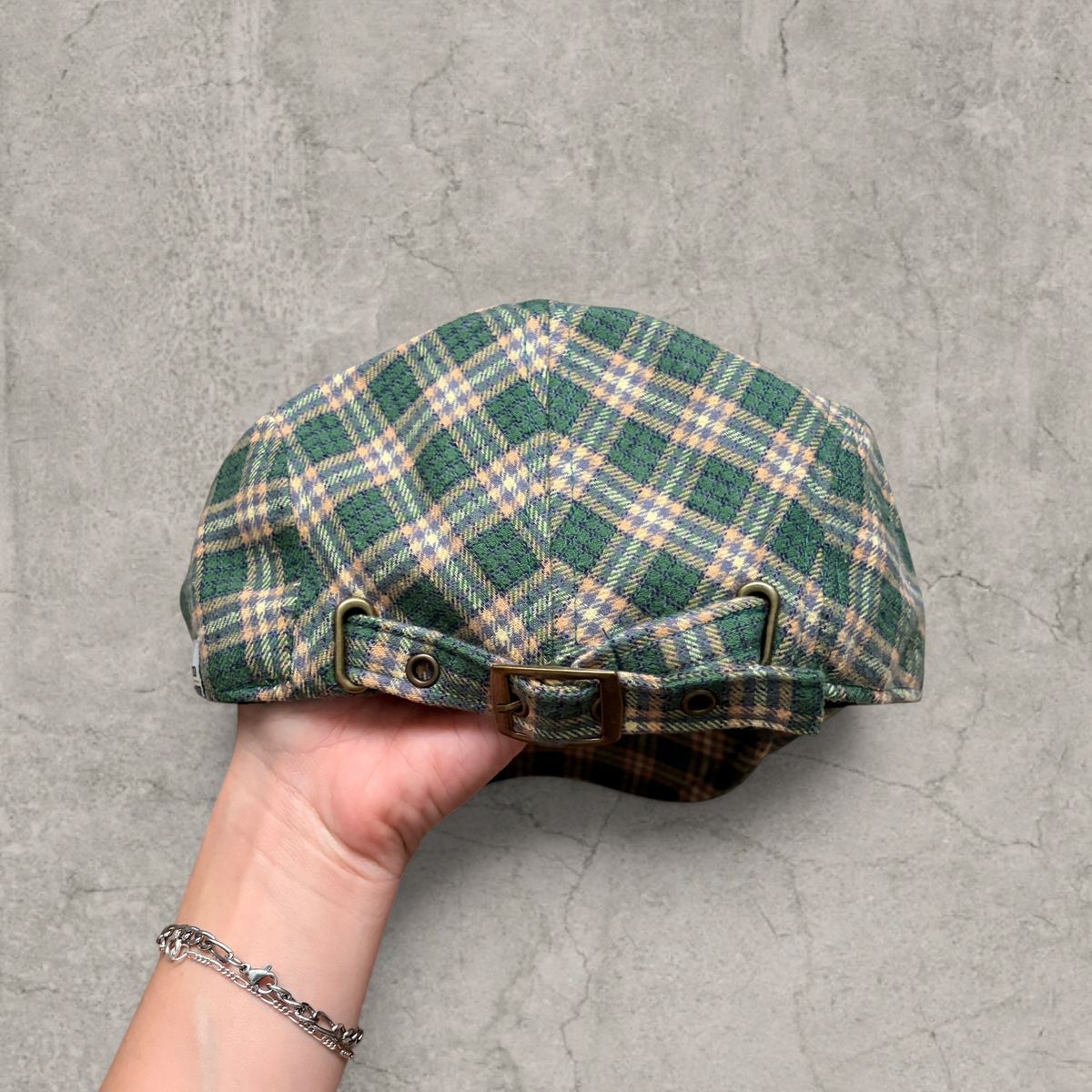 Plaid flat peak beret cap adjustable buckle in green