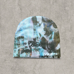 Japanese knit beanie hat in white/grey with graffiti print.