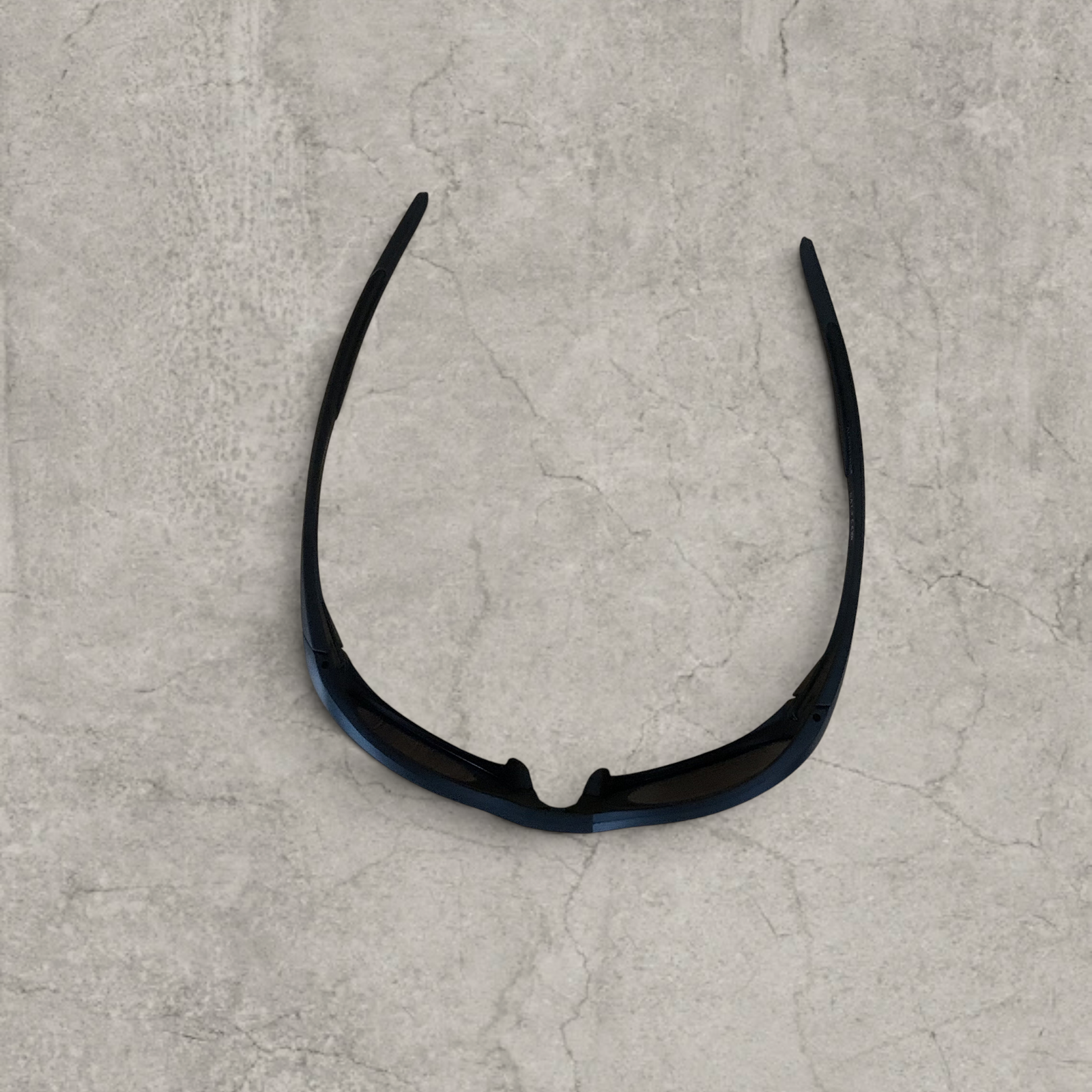 UV400 sunglasses with black lens in black frame.