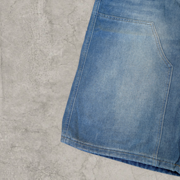 Baggy relaxed fit denim shorts jorts in washed blue