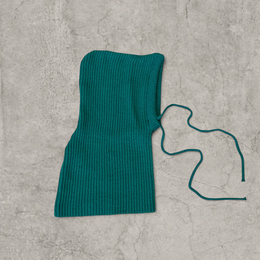 Knitted hooded snood scarf bonnet hat with drawstring in Green.