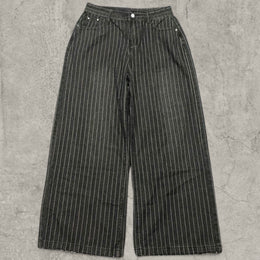 Relaxed wide-leg jeans in washed black with white pinstripe