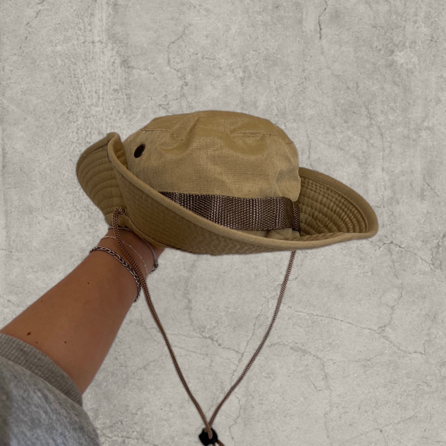 Vintage style boonie jungle bucket hat with straps in beige