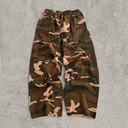 Super baggy wide leg Korean joggers in camo khaki/beige.