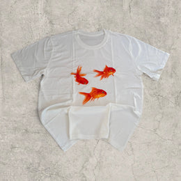 Goldfish vintage style T-shirt with front graphic in white with orange print.