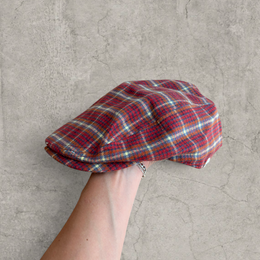 Vintage Plaid Flat Peak Beret Cap in burgundy red plaid – Adjustable Unisex