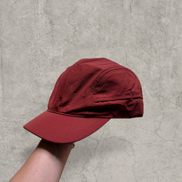 Vintage style hiking hat in red with Korean outdoor design