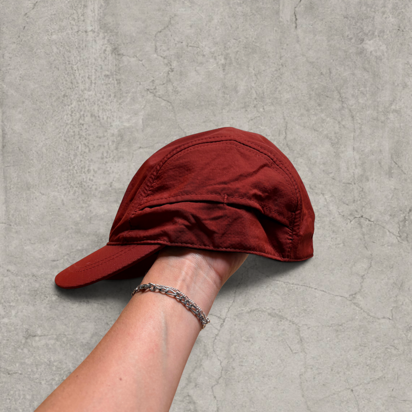 Vintage style hiking hat in red with Korean outdoor design