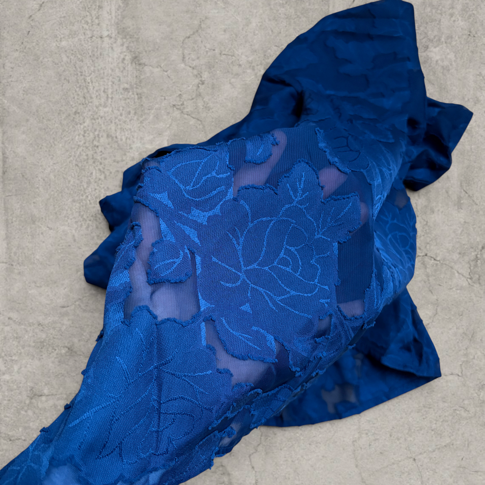 Cool boxy 90s style blue floral short sleeved shirt.
