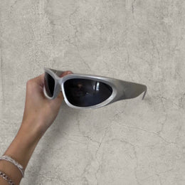Alien sunglasses in grey with black lenses