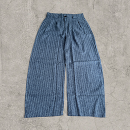 wide-leg pinstriped tailored trousers in grey with black pinstripe