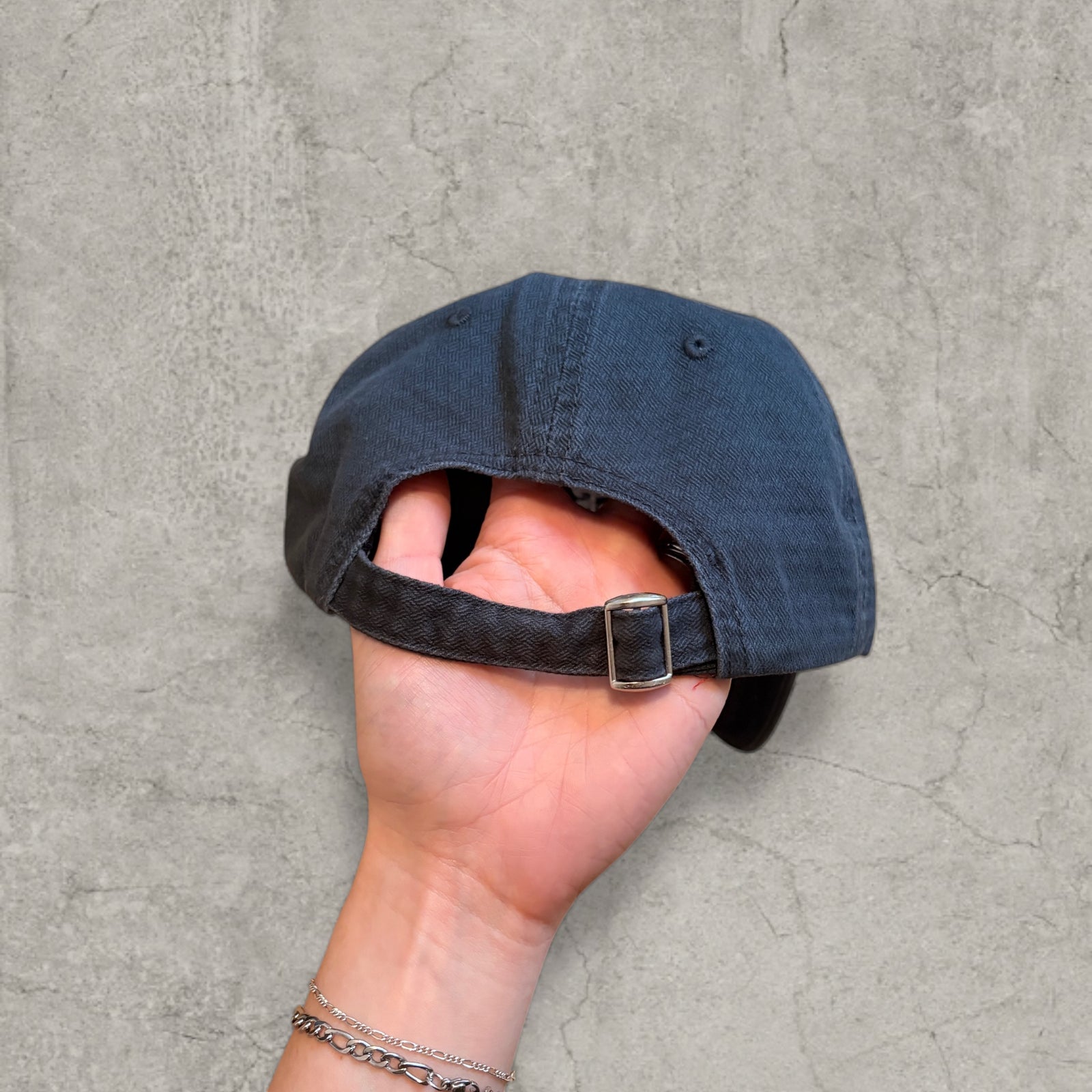 Vintage style baseball cap with white Running logo in black