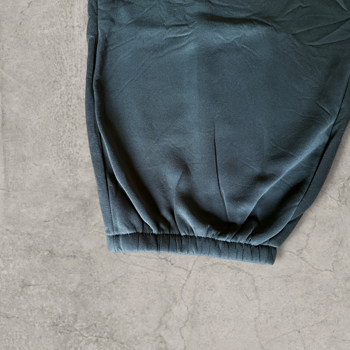 Super baggy wide leg Korean joggers in khaki green.