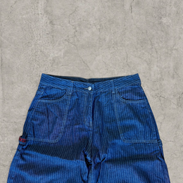 Wide-leg skater jeans with pinstripe pattern in navy blue.