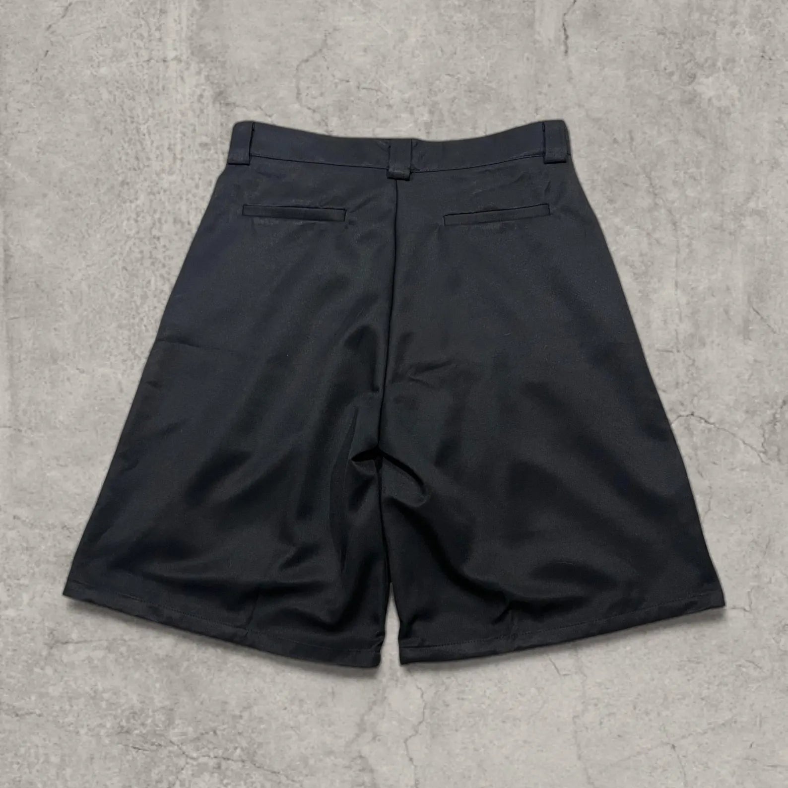 Insane baggy relaxed fit Japanese tailored shorts in black with pleats.
