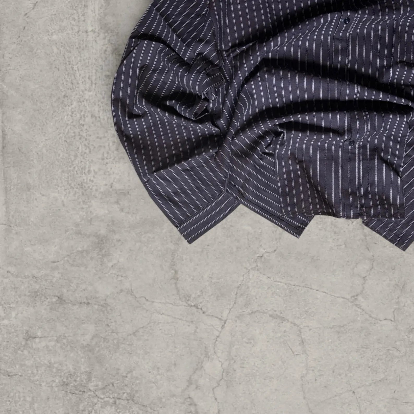 Cool vintage style tailored striped dark brown and white shirt with collar and buttons.