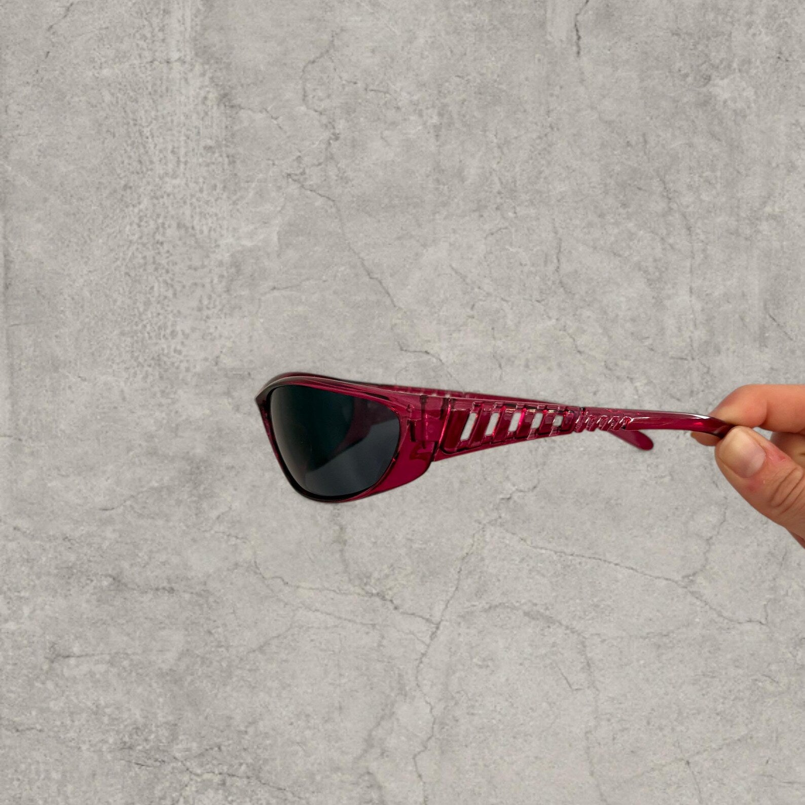 Insane UV400 sunglasses in burgundy red with black lense. One size.