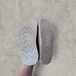 Cool Retro lace-up shoes mules clogs sliders in brown.