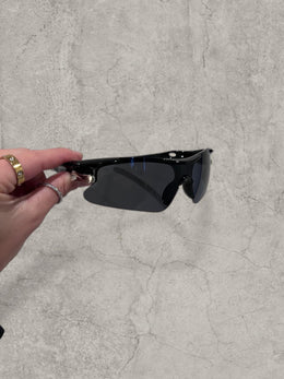 Insane sport sunglasses in black and silver with black reflective lenses. One size