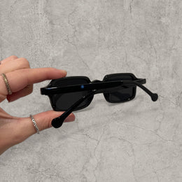 Vintage Style Black Tinted Glasses: Unisex Square Frame