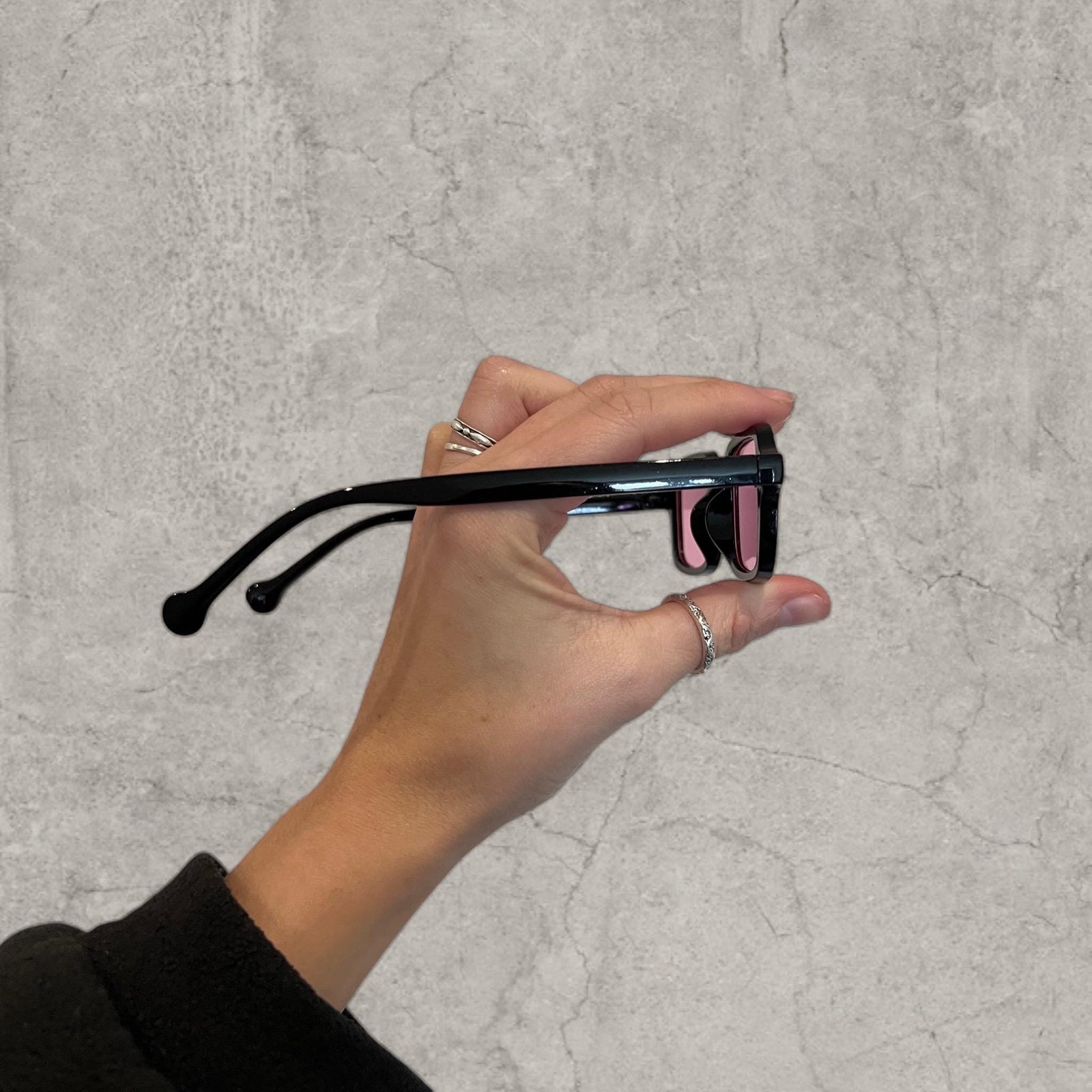 Vintage Style Pink Tinted Glasses: Black Frame Unisex