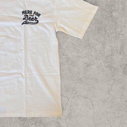 Beer vintage style T-shirt with front graphic in white.
