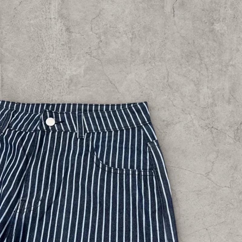 Insane baggy relaxed fit jeans in navy blue with white pinstripe.