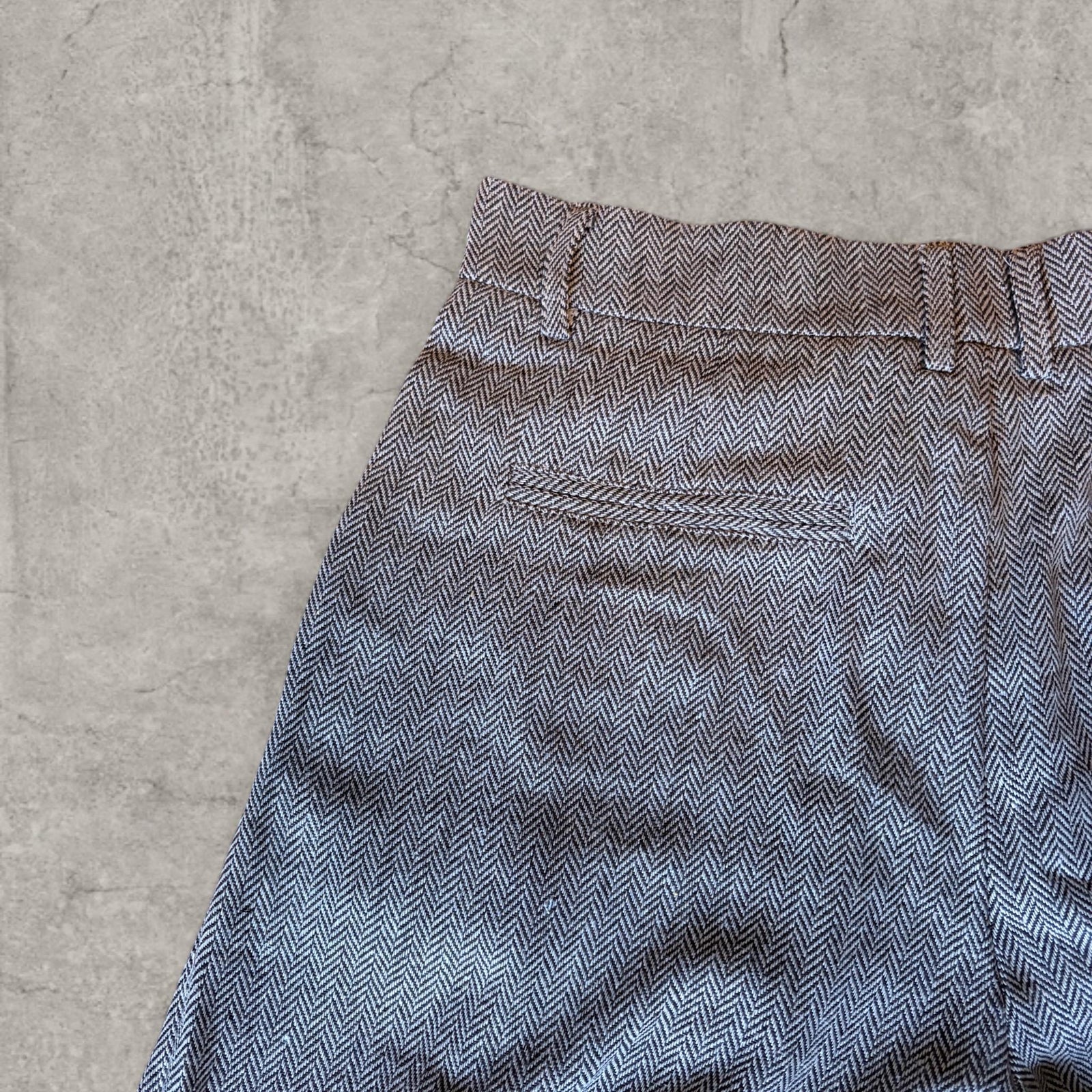 Insane baggy relaxed fit tailored trousers in grey/beige with herringbone.