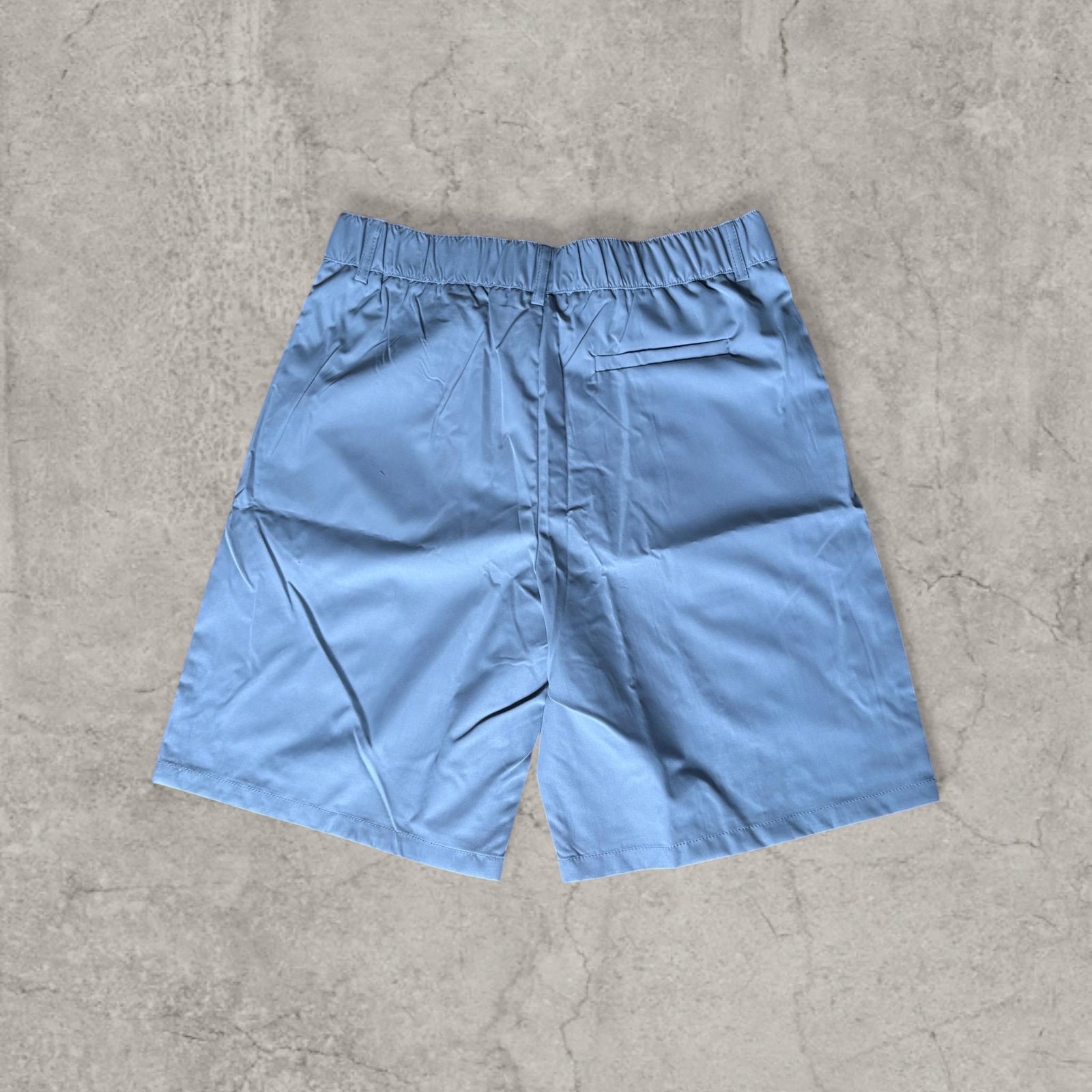 Insane baggy relaxed fit shorts in grey with pleats.