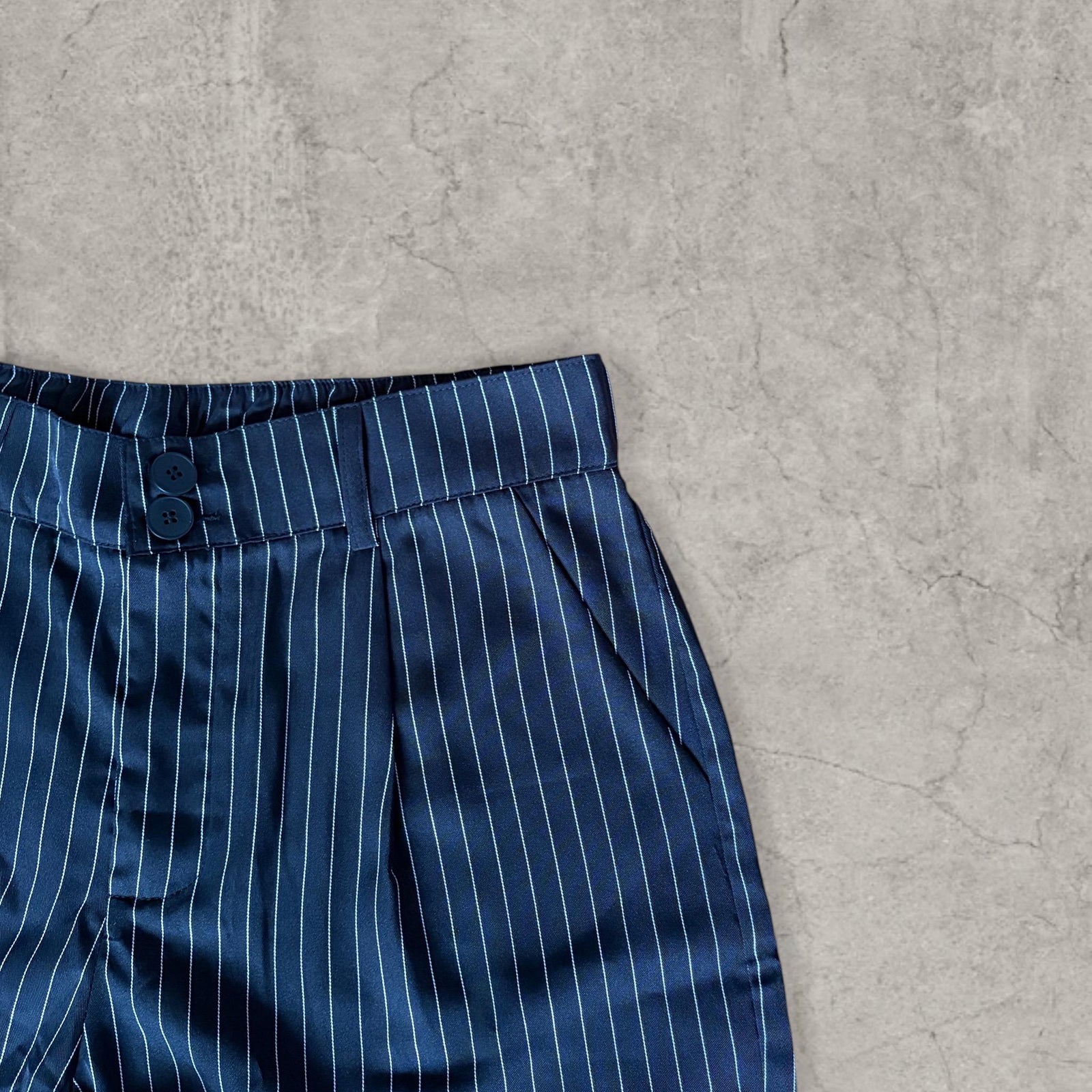 Insane baggy relaxed fit shorts in black pinstripe with pleats.