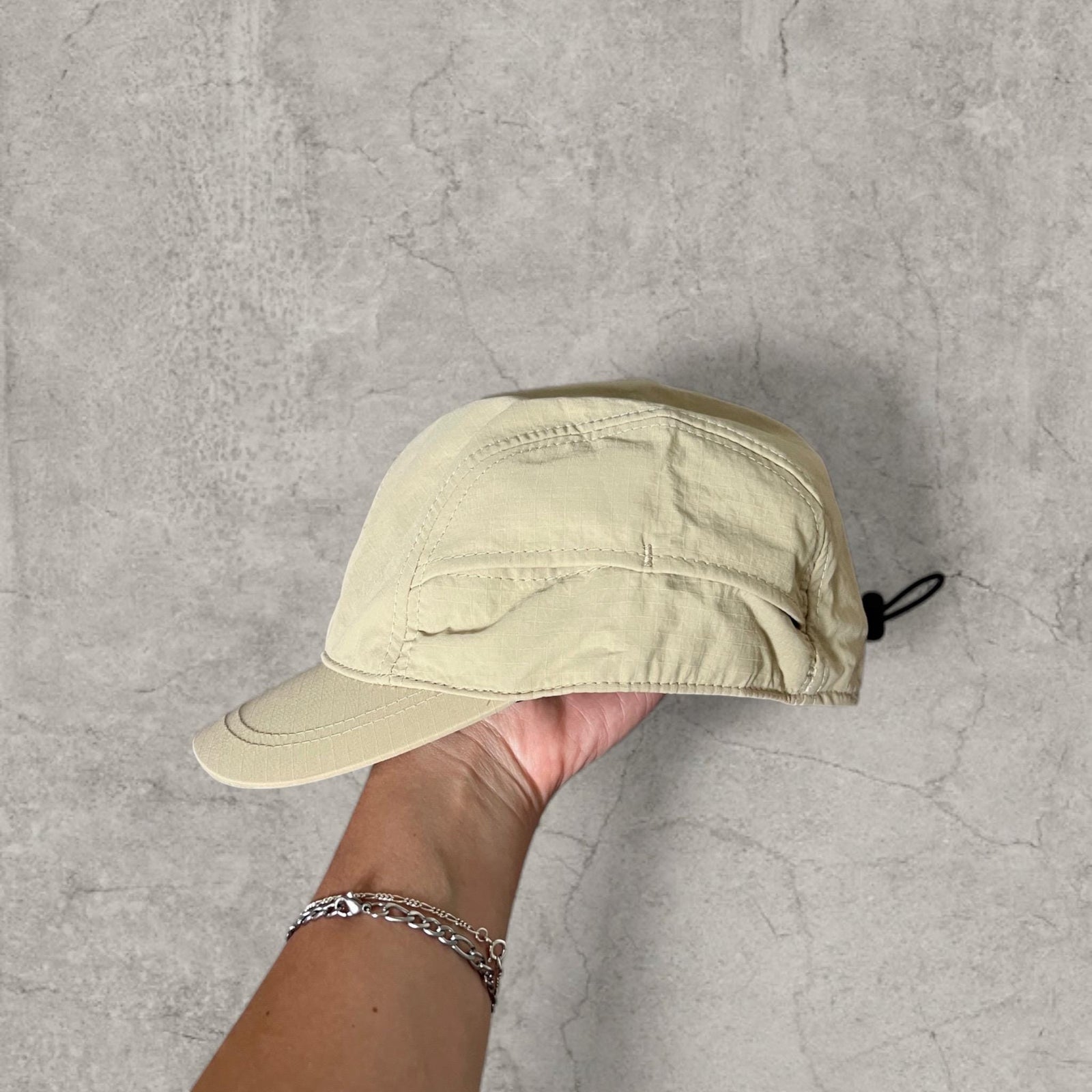 Vintage style hiking hat in cream with Korean outdoor design