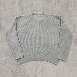 Vintage knitted jumper sweater in grey.