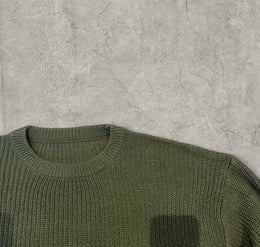 Knitted jumper sweater with crew neck in khaki green