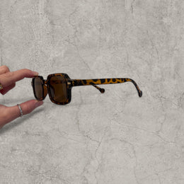 Vintage Style brown Tinted Glasses: brown Black tortoise shell Frame Unisex