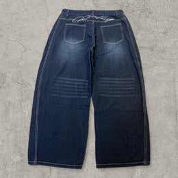 Insane baggy relaxed fit in washed navy blue with white embroidery. Multiple sizes (XS/S/M/L)