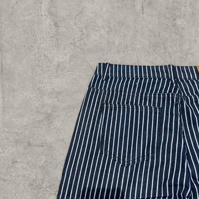 Insane baggy relaxed fit jeans in navy blue with white pinstripe.