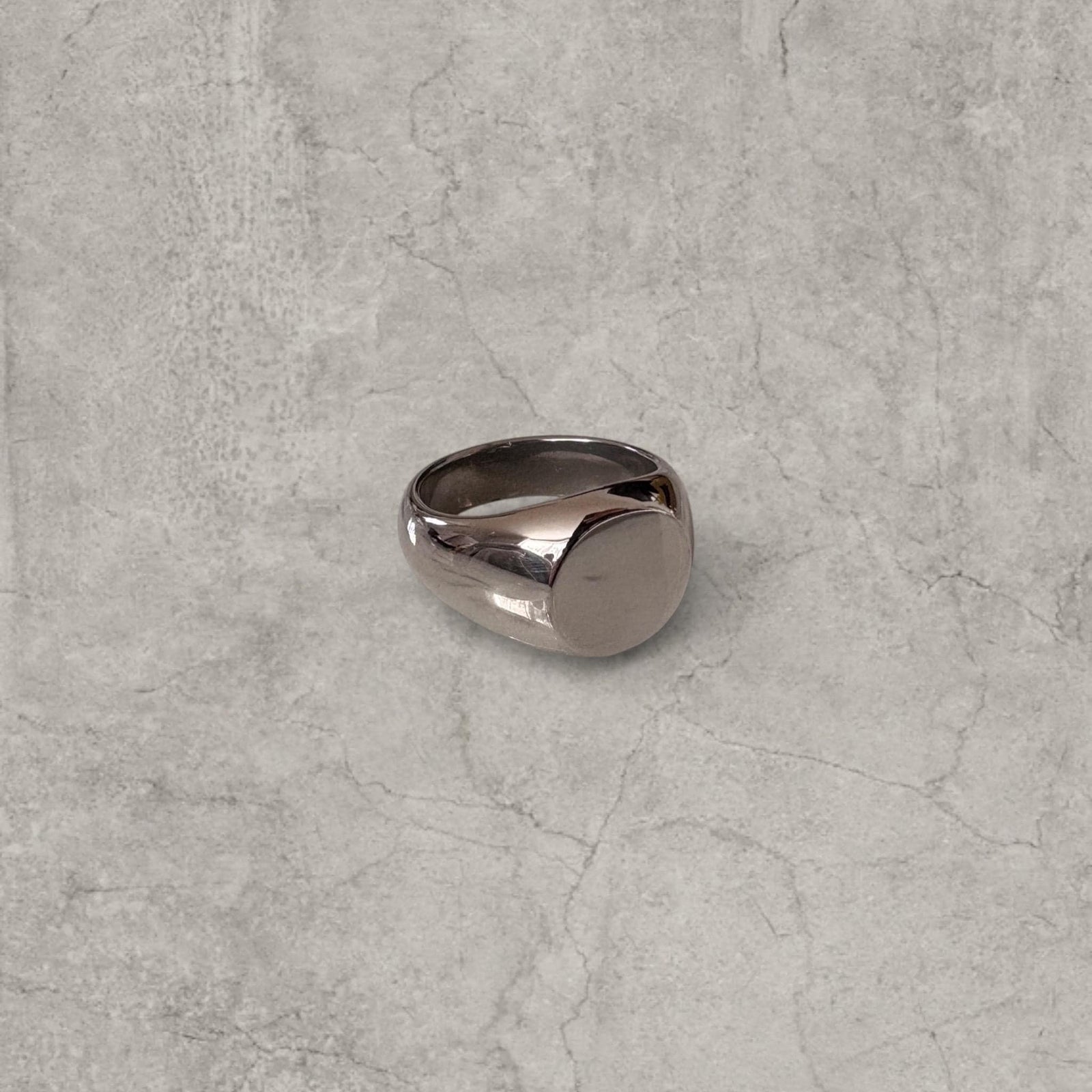 Cool vintage style silver colour stainless steel signet ring.