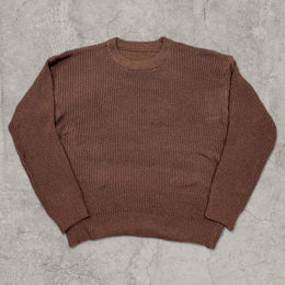 Vintage knitted jumper sweater in brown.