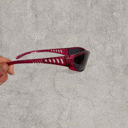 UV400 sunglasses with wraparound frame in burgundy red