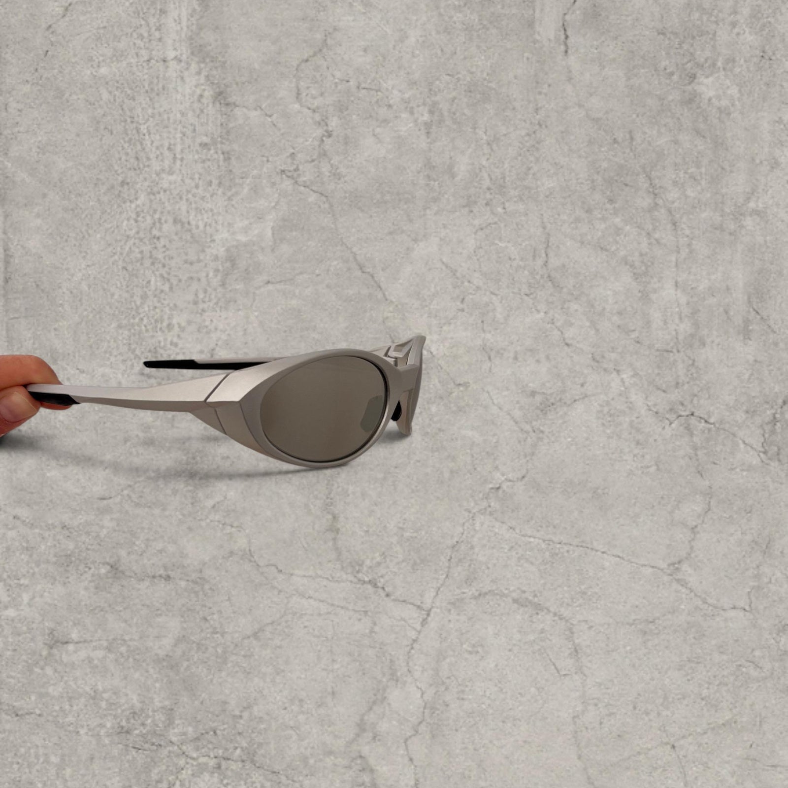 Insane UV400 sunglasses in silver with silver reflective lense. One size.