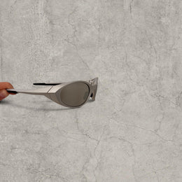 Insane UV400 sunglasses in silver with silver reflective lense. One size.