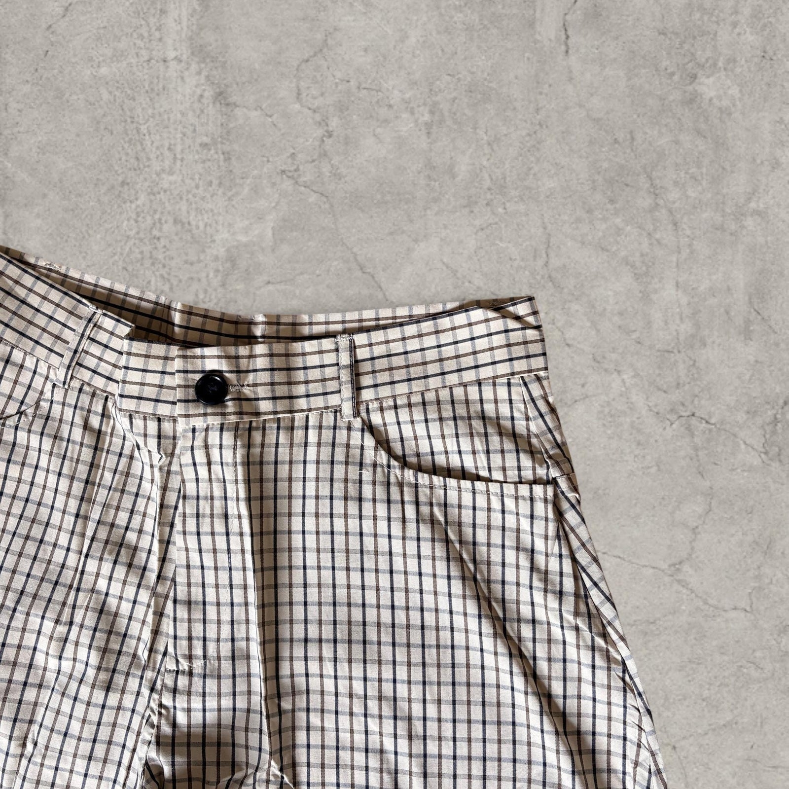 Wide-leg checkered trousers in cream and brown