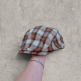 Flat peak beret cap in brown beige checkered plaid