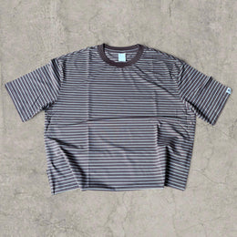Vintage style relaxed fit short sleeve tshirt top in striped brown/white.