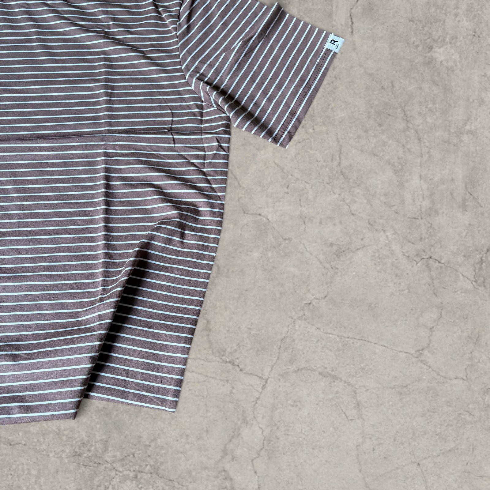 Vintage style relaxed fit short sleeve tshirt top in striped brown/white.